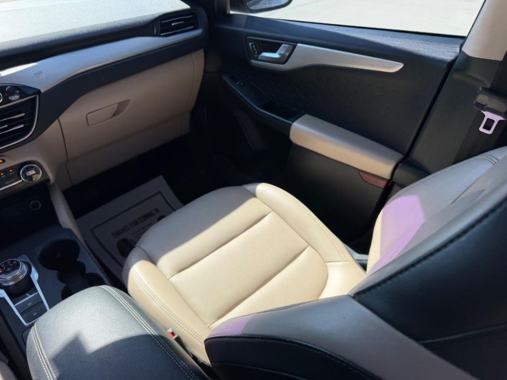 2020 Ford Escape - photo 15