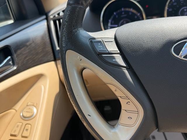 2011 Hyundai Sonata - photo 11