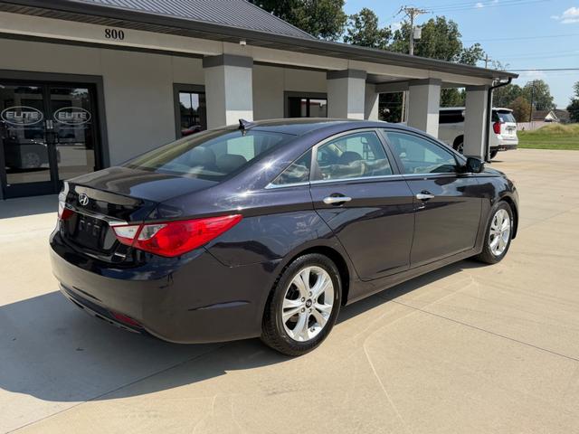 2011 Hyundai Sonata - photo 3