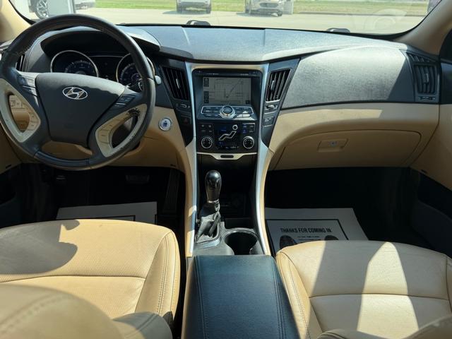 2011 Hyundai Sonata - photo 9