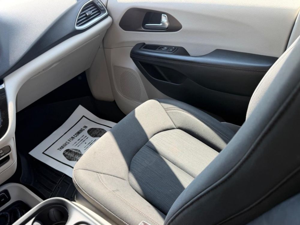 2019 Chrysler Pacifica - photo 19