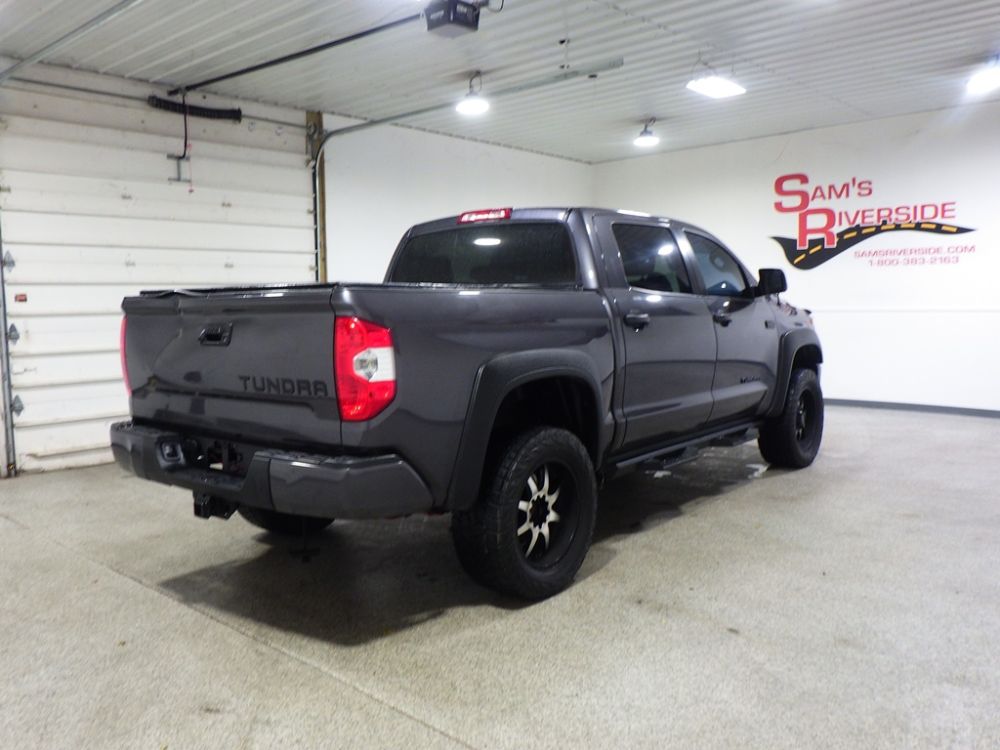 2019 Toyota Tundra SR5 Crew Cab 4X4 - photo 4