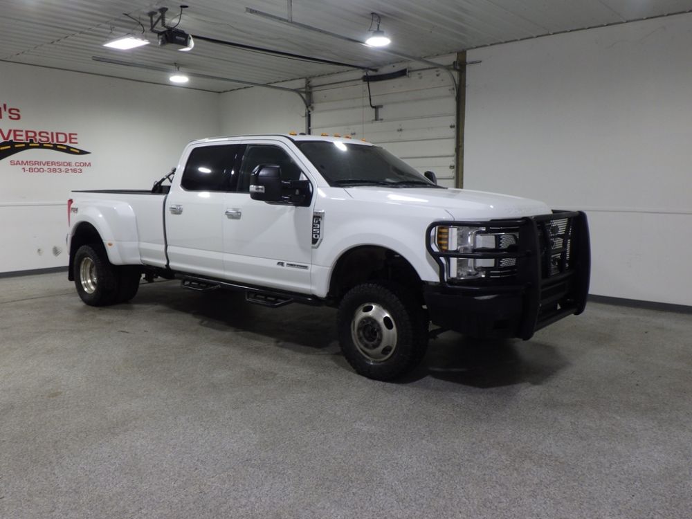 2019 Ford F350 SD XLT Crew Cab Diesel Dually 4X4 - photo 5