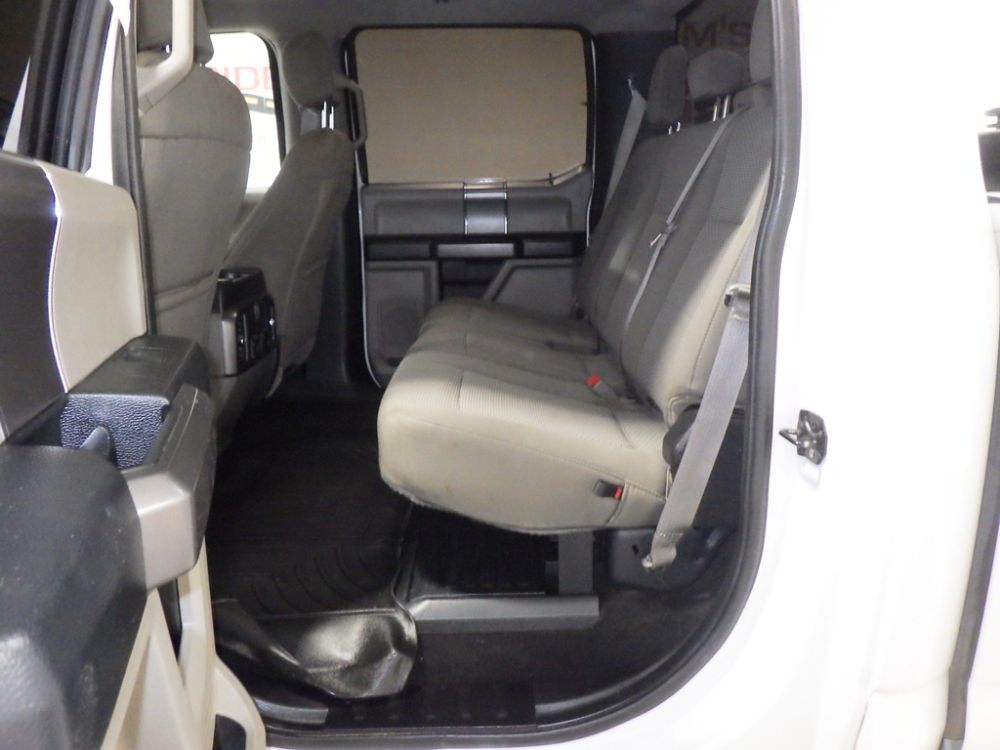 2019 Ford F350 SD XLT Crew Cab Diesel Dually 4X4 - photo 7