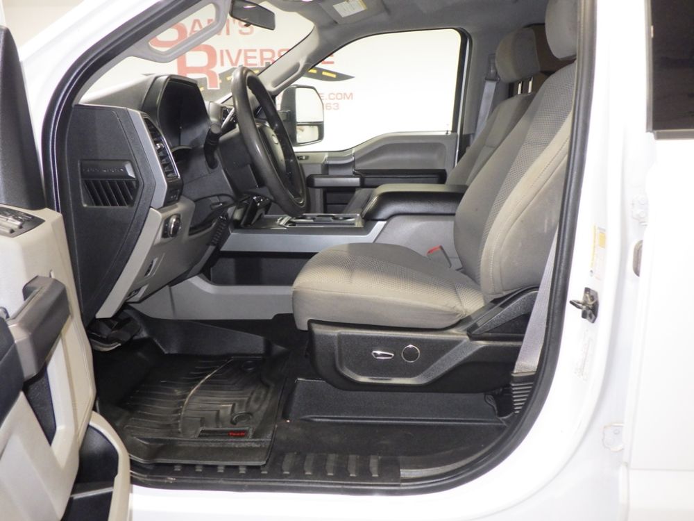 2019 Ford F350 SD XLT Crew Cab Diesel Dually 4X4 - photo 8