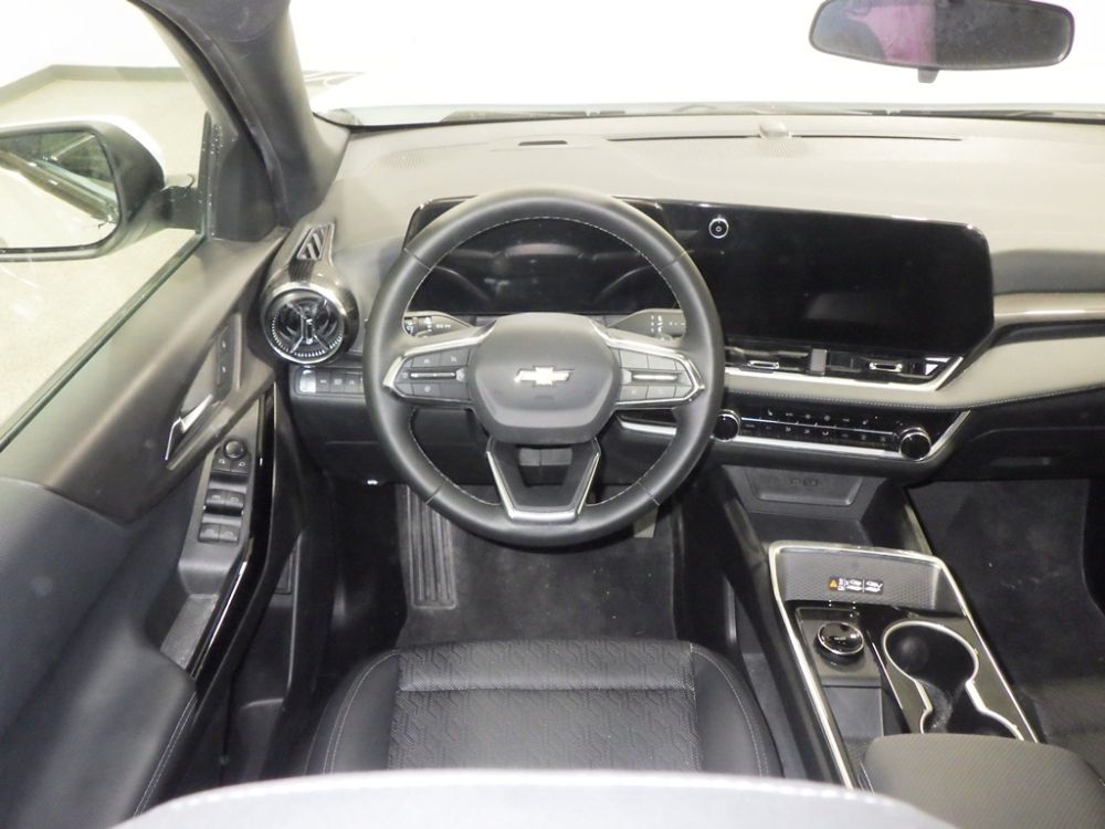 2026 Chevrolet Equinox LT AWD - photo 9