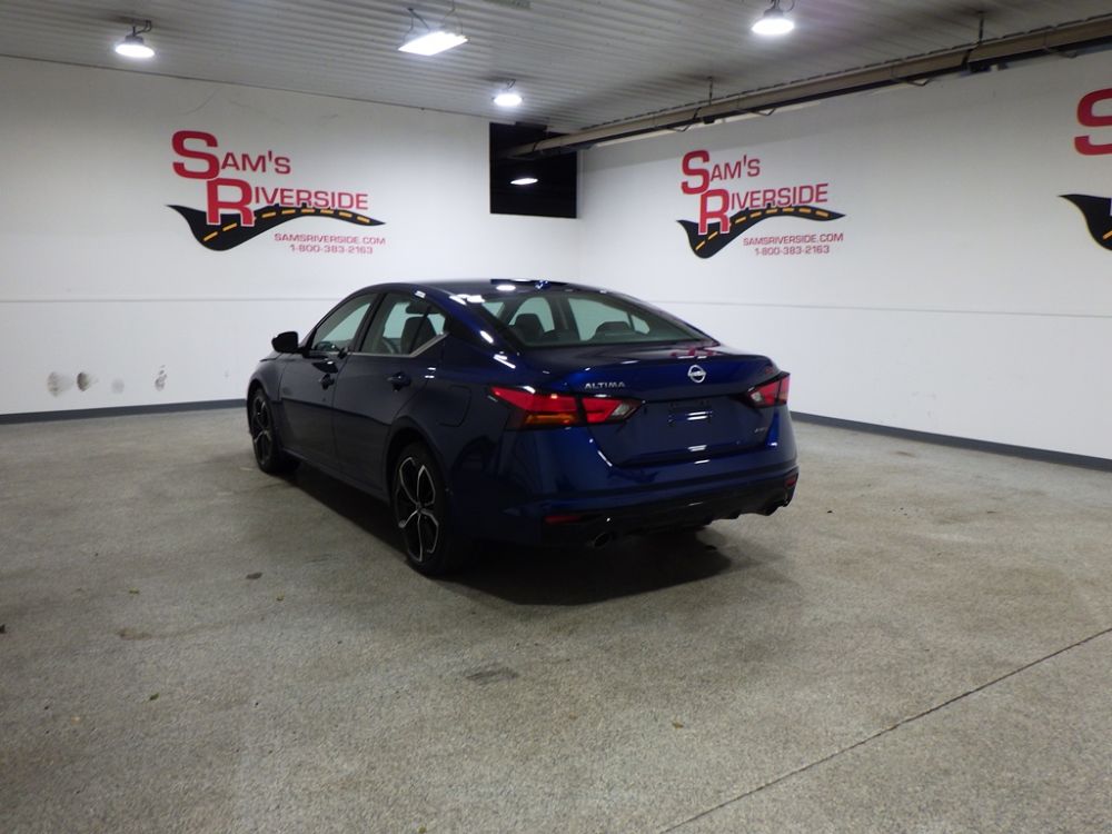 2024 Nissan Altima SR AWD - photo 2