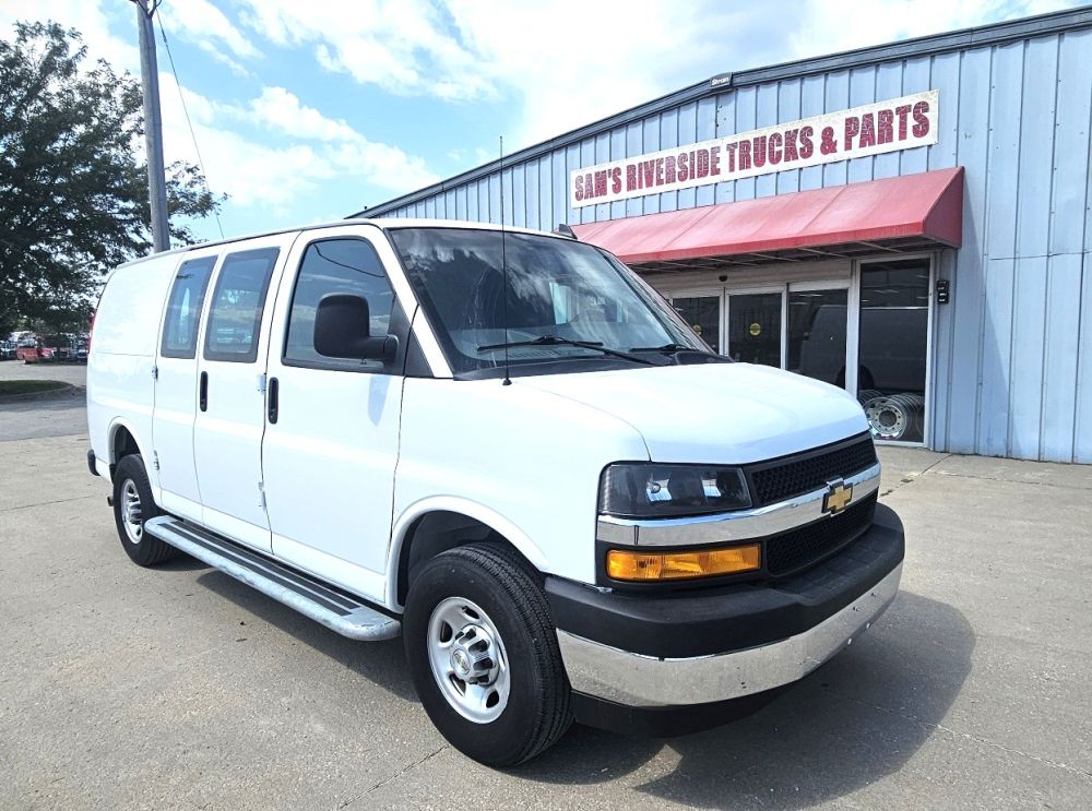2023 Chevrolet EXPRESS G2500 CARGO - photo 1