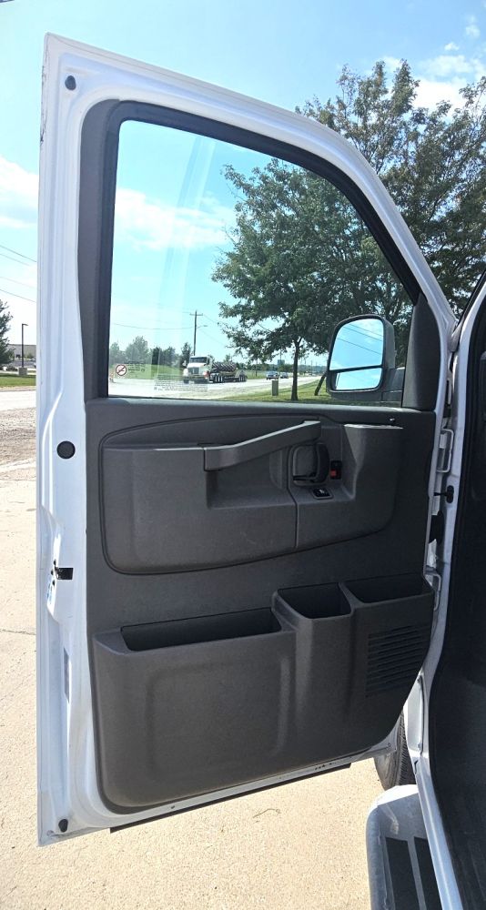 2023 Chevrolet EXPRESS G2500 CARGO - photo 11