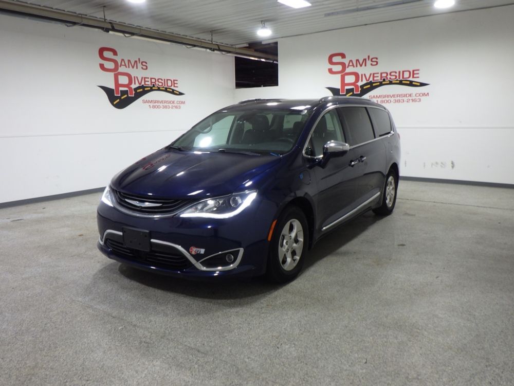 2018 Chrysler Pacifica Hybrid W/Advanced Safety Tec Group Connect Theater and Pano Moon Theft - photo 1