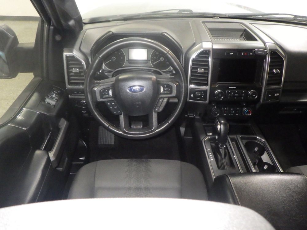 2020 Ford F150 XLT Crew Cab 4X4 - photo 9