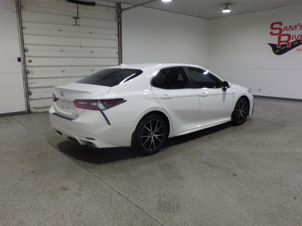 2022 Toyota Camry SE AWD - photo 4