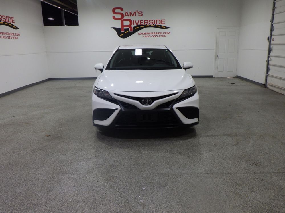 2022 Toyota Camry SE AWD - photo 6