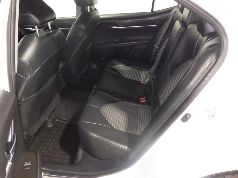 2022 Toyota Camry SE AWD - photo 7
