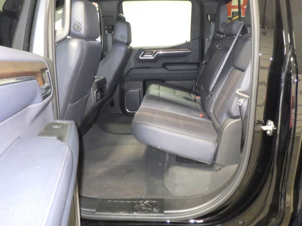 2023 Chevrolet Silverado 1500 High Country Crew Cab 4X4 - photo 7