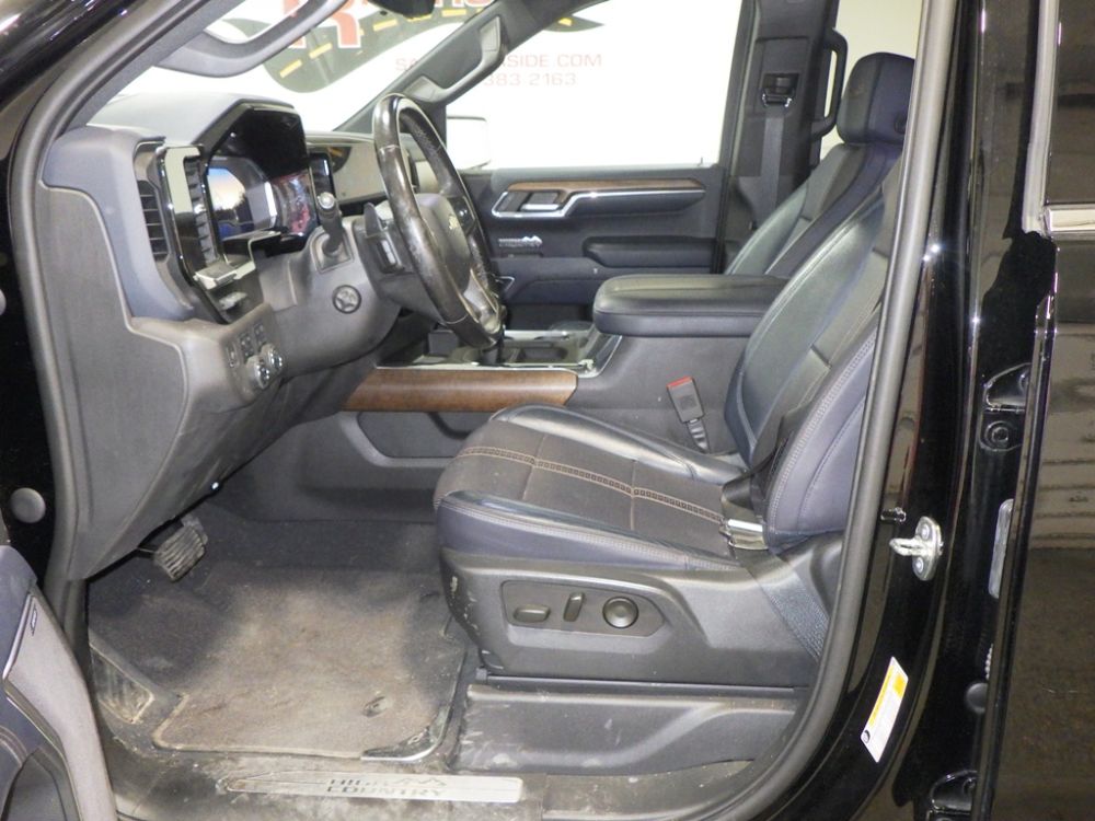 2023 Chevrolet Silverado 1500 High Country Crew Cab 4X4 - photo 8