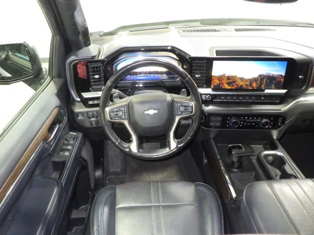 2023 Chevrolet Silverado 1500 High Country Crew Cab 4X4 - photo 9