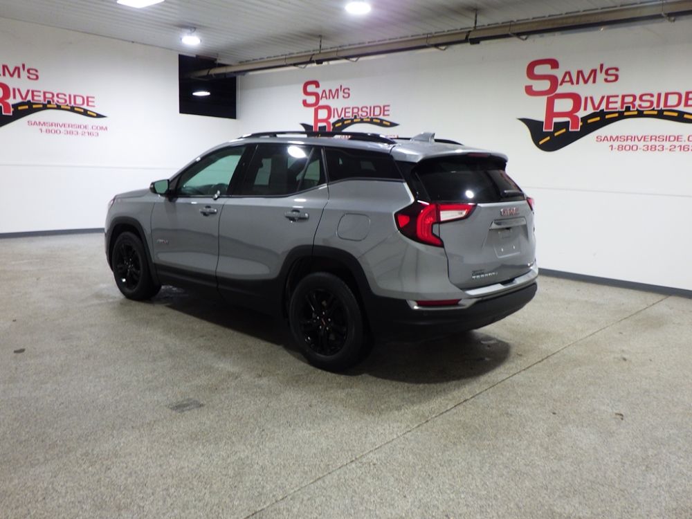 2024 GMC Terrain AT4 AWD - photo 2