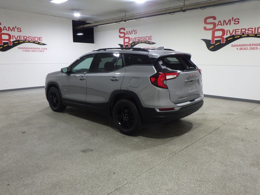2024 GMC Terrain AT4 AWD - photo 2