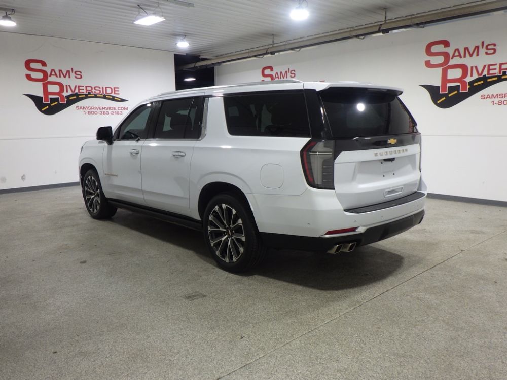 2026 Chevrolet Suburban K1500 High Country 4X4 - photo 2