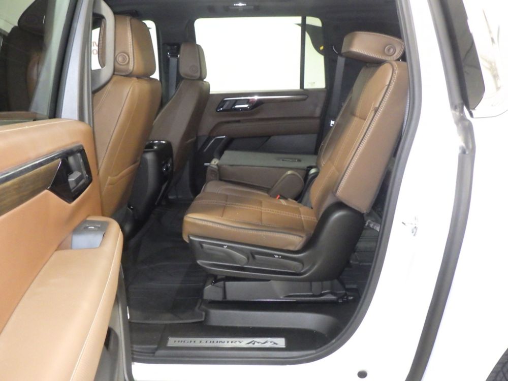 2026 Chevrolet Suburban K1500 High Country 4X4 - photo 7