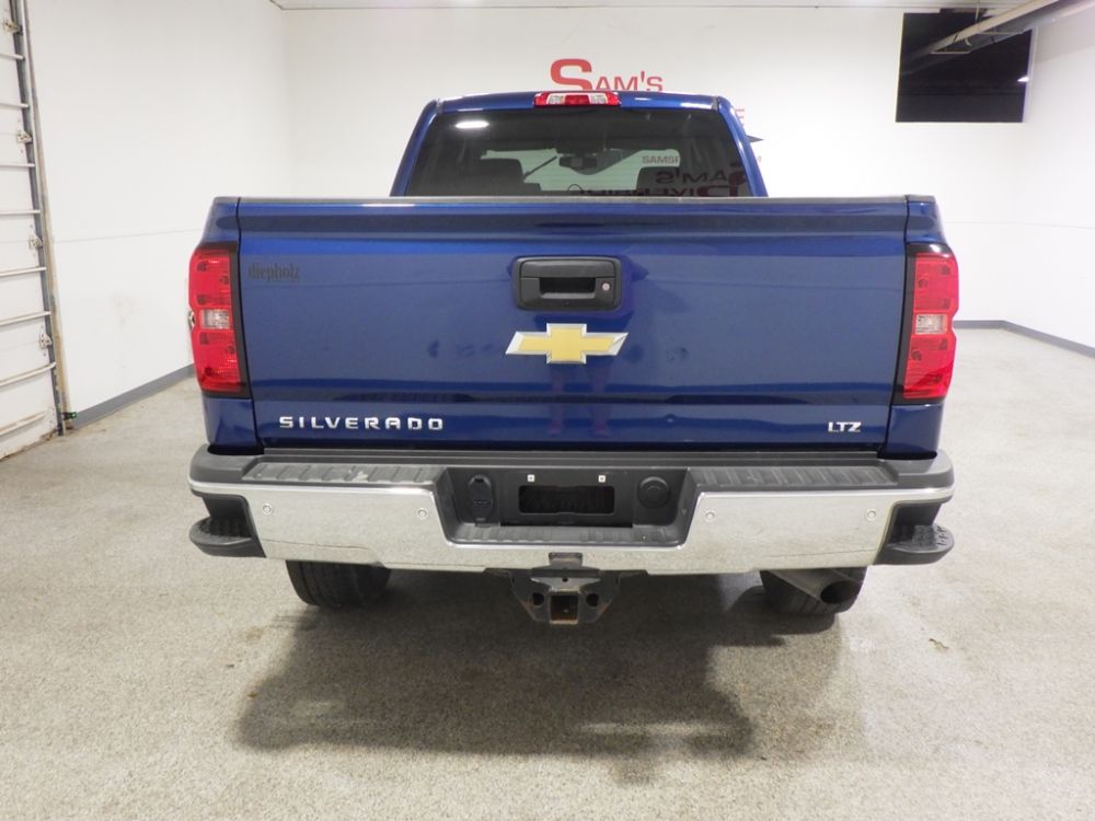 2016 Chevrolet Silverado 2500 HD LTZ Crew Cab 4X4 - photo 3