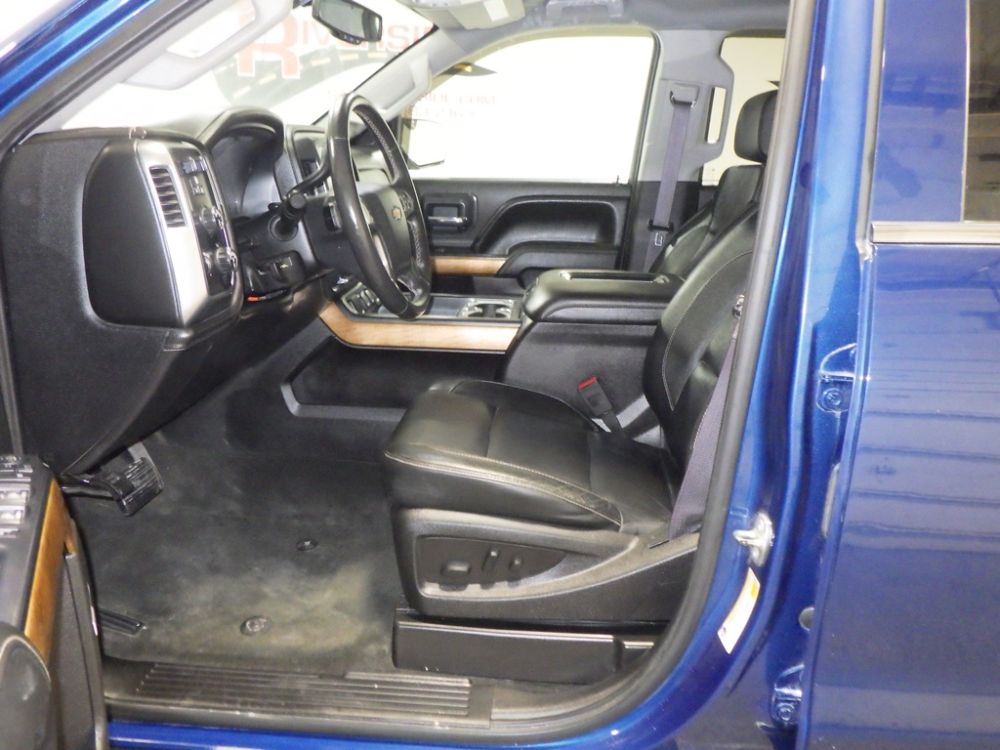 2016 Chevrolet Silverado 2500 HD LTZ Crew Cab 4X4 - photo 8