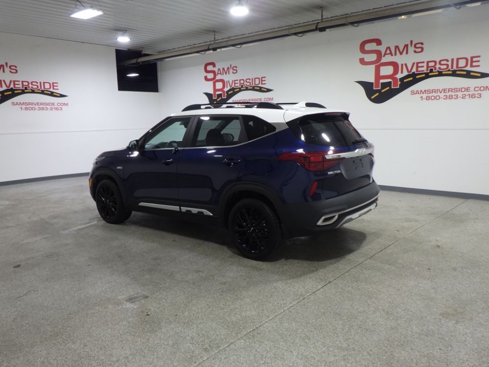 2022 Kia Seltos Nightfall AWD - photo 2