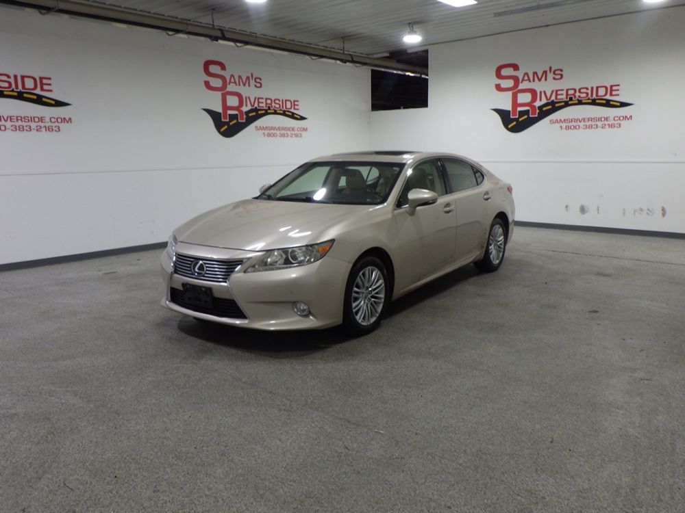 2013 Lexus ES350 - photo 1