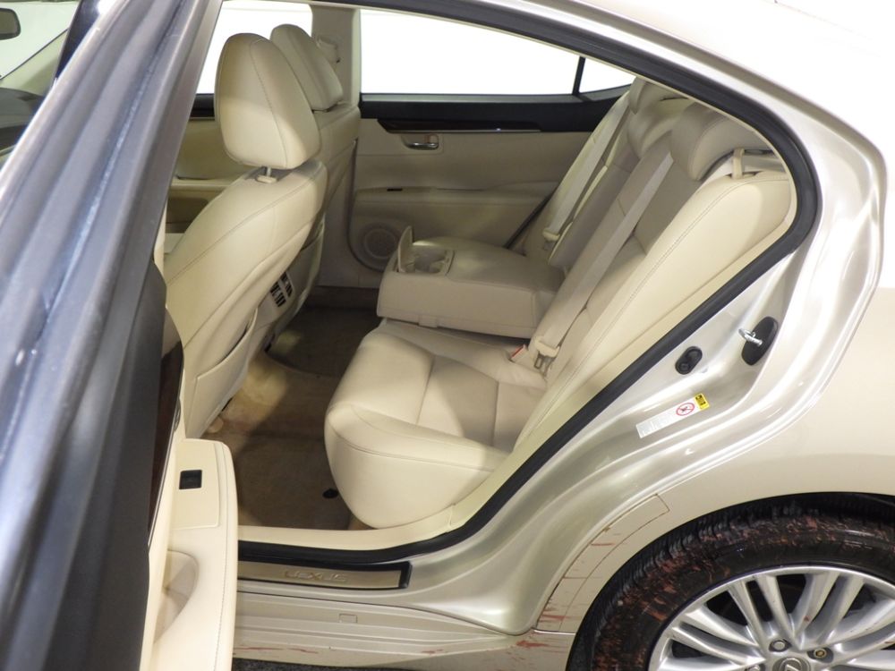 2013 Lexus ES350 - photo 7