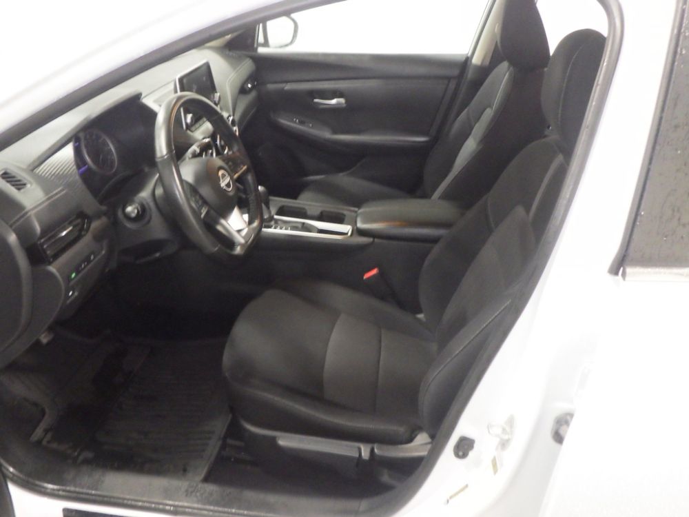 2025 Nissan Sentra SV - photo 8