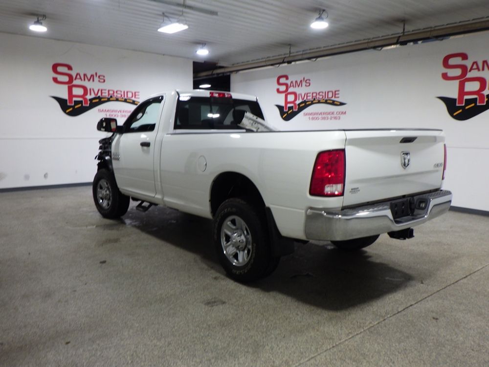 2015 Dodge Ram 3500 Tradesman Regular Cab 4x4 - photo 2