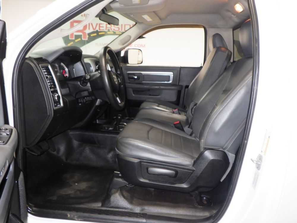 2015 Dodge Ram 3500 Tradesman Regular Cab 4x4 - photo 7