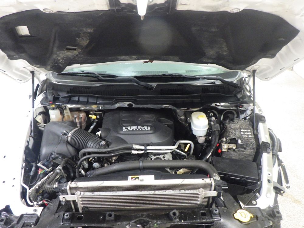 2015 Dodge Ram 3500 Tradesman Regular Cab 4x4 - photo 9