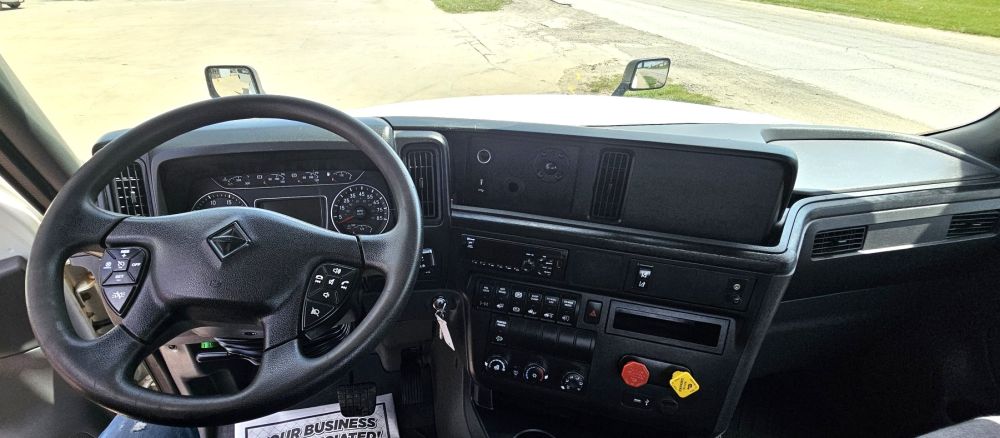 2020 INTERNATIONAL LT625 T/A DAY CAB TRACTOR - photo 14