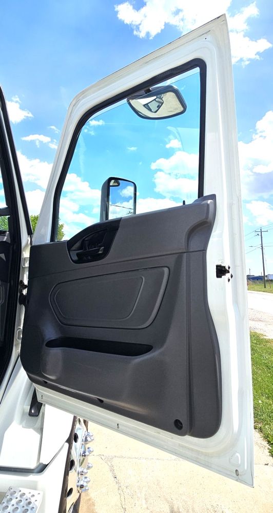 2020 INTERNATIONAL LT625 T/A DAY CAB TRACTOR - photo 16