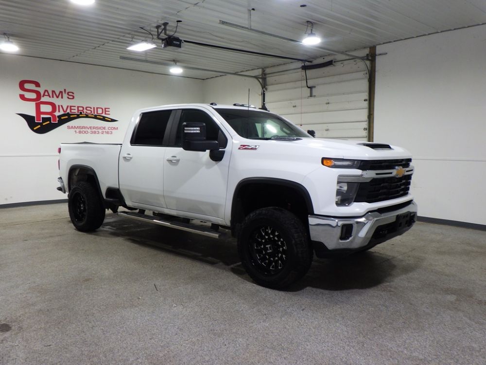 2024 Chevrolet Silverado 3500 HD LT Z71 Crew Cab Diesel 4X4 - photo 5