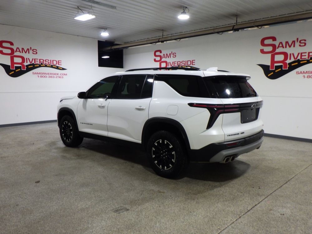 2024 Chevrolet Traverse LT Z71 AWD - photo 2