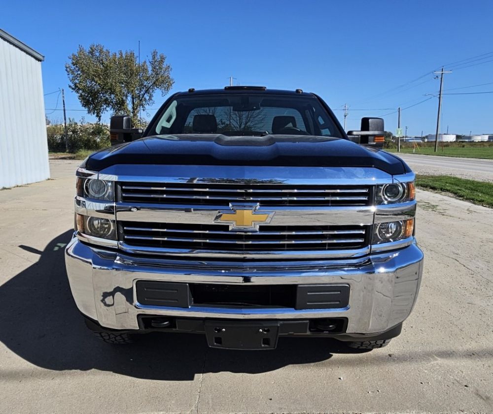 2016 Chevrolet SILVERADO 3500 S/WHEEL 4X4 - photo 2
