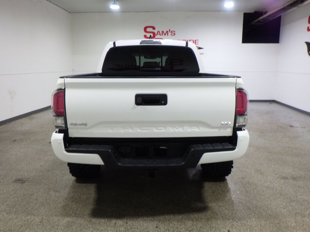 2023 Toyota Tacoma Limited Double Cab 4X4 - photo 3