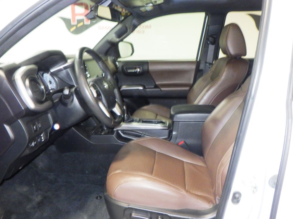 2023 Toyota Tacoma Limited Double Cab 4X4 - photo 8