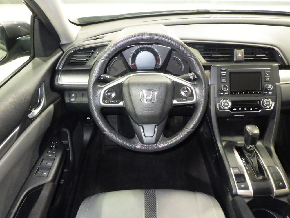 2017 Honda Civic LX - photo 9