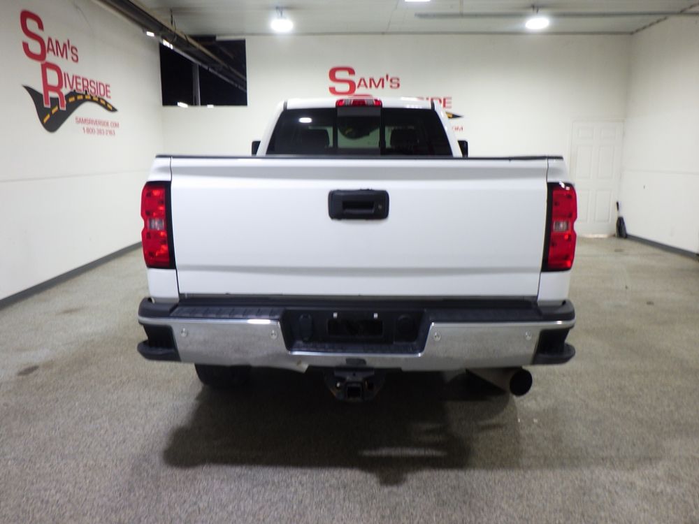 2016 Chevrolet Silverado 3500 LTZ Crew Cab Diesel 4X4 - photo 3