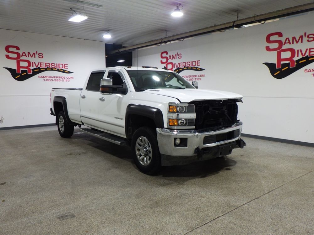 2016 Chevrolet Silverado 3500 LTZ Crew Cab Diesel 4X4 - photo 5