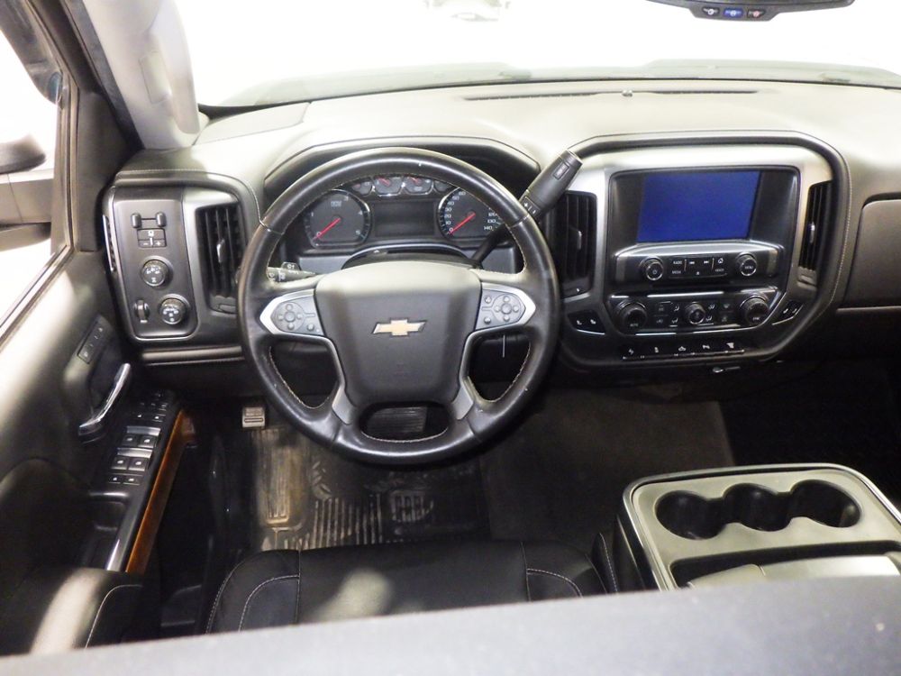 2016 Chevrolet Silverado 3500 LTZ Crew Cab Diesel 4X4 - photo 9