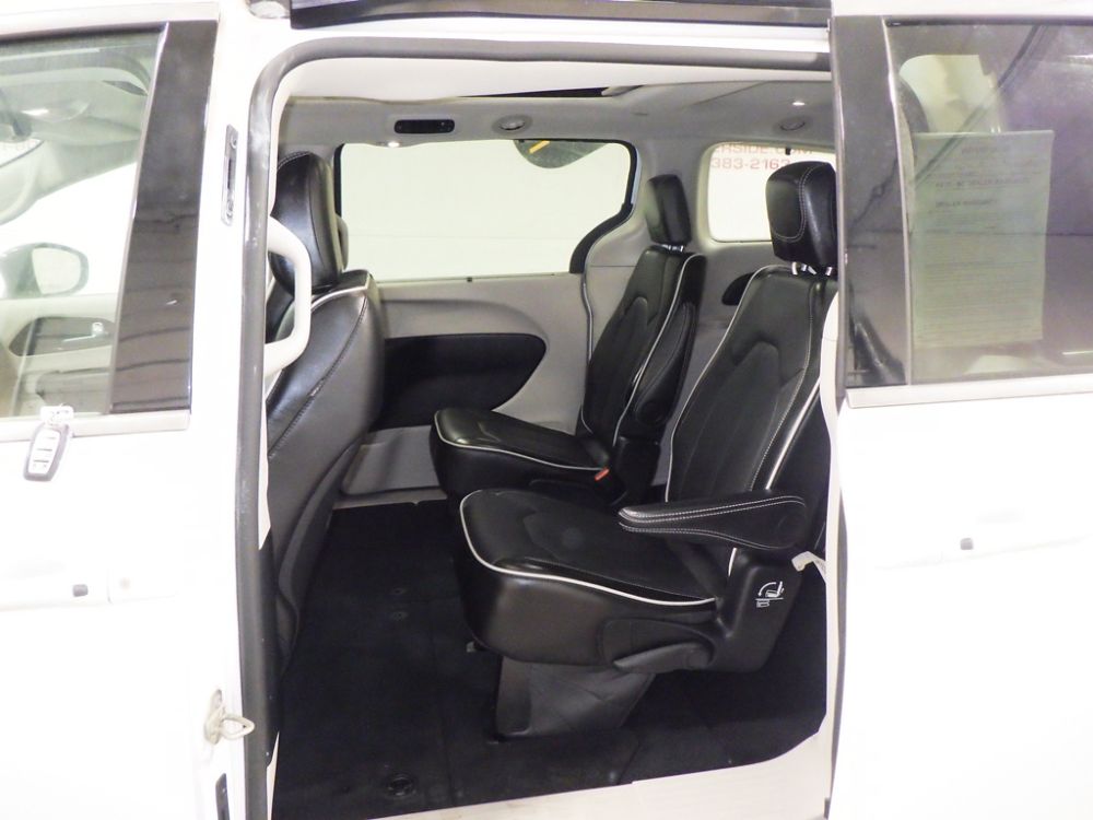 2024 Chrysler Pacifica Limited With Safety Sphere - photo 7