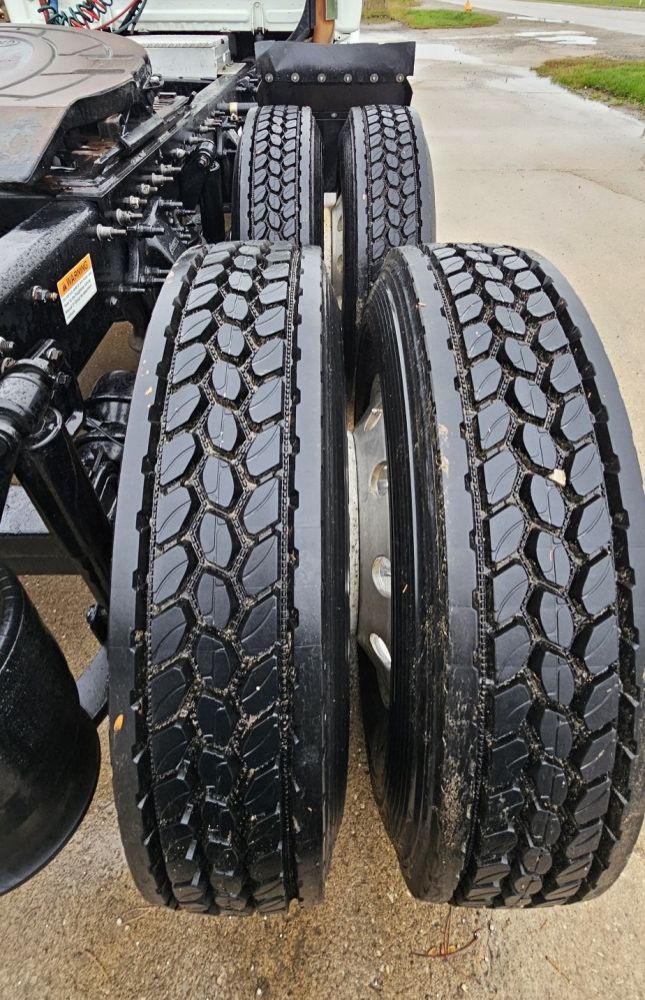 2016 FREIGHTLINER CASCADIA 125 - photo 12