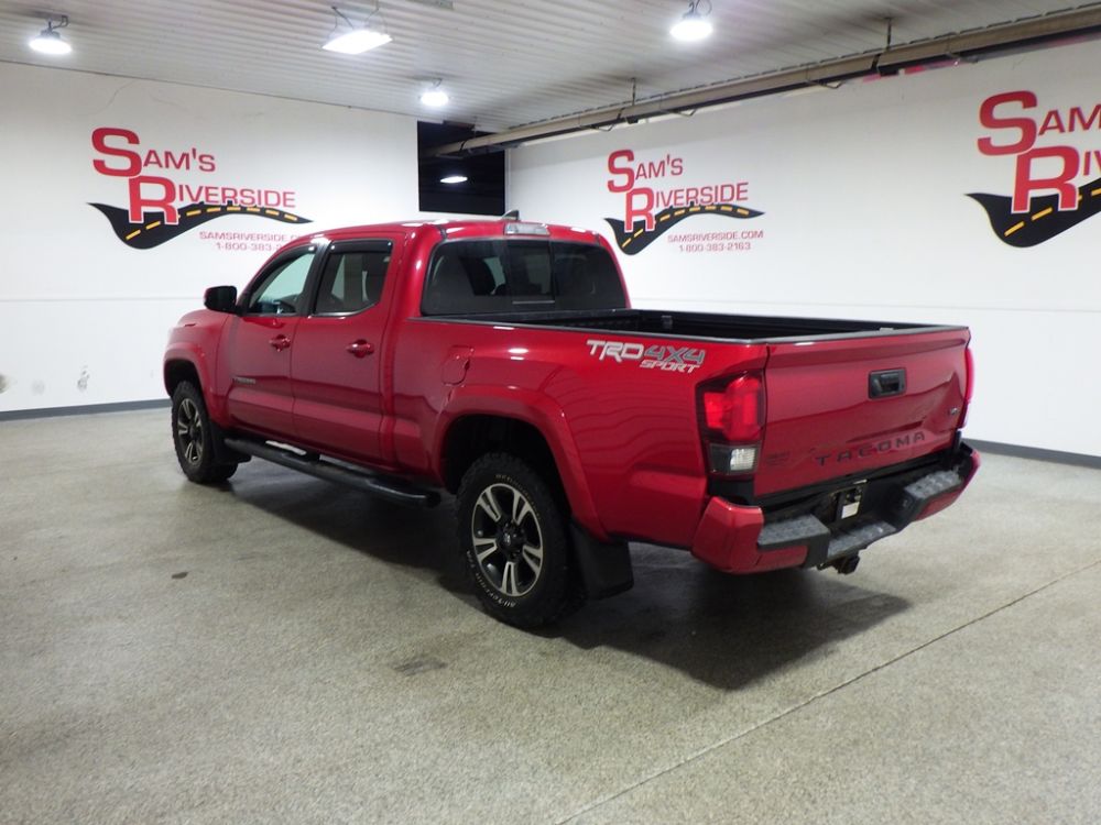 2018 Toyota Tacoma TRD Sport Double Cab 4X4 - photo 2