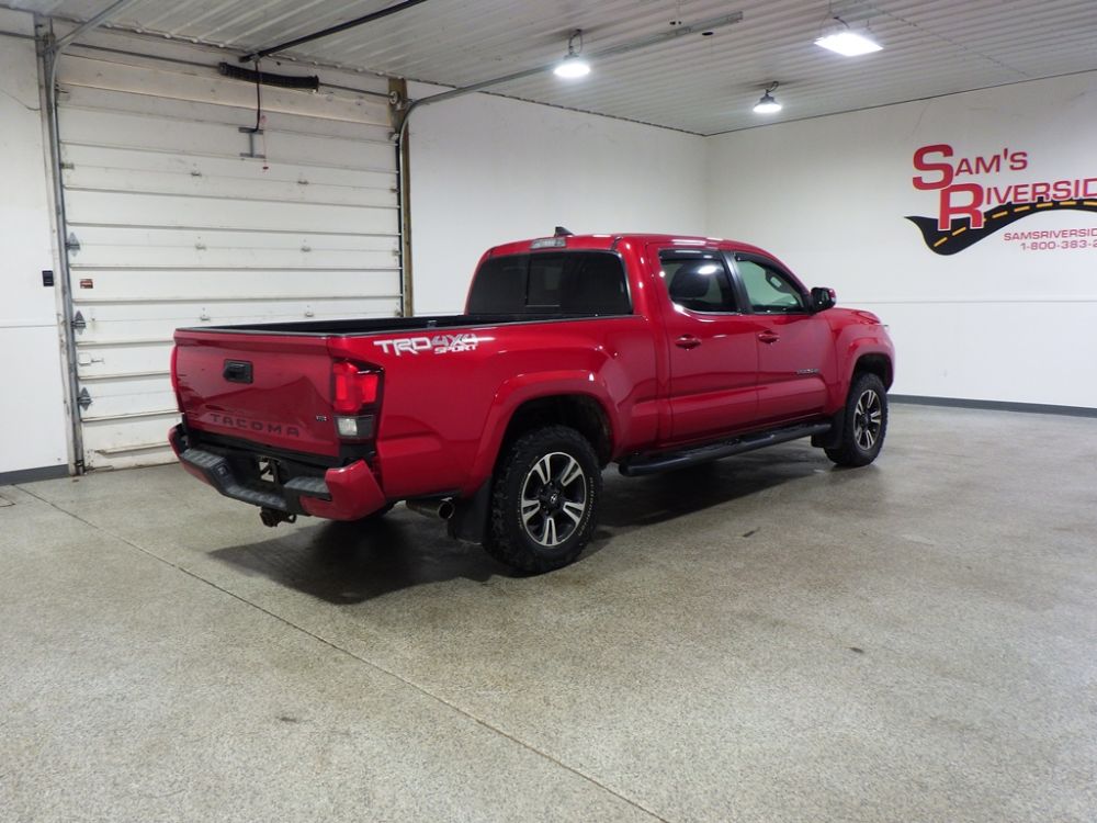 2018 Toyota Tacoma TRD Sport Double Cab 4X4 - photo 4