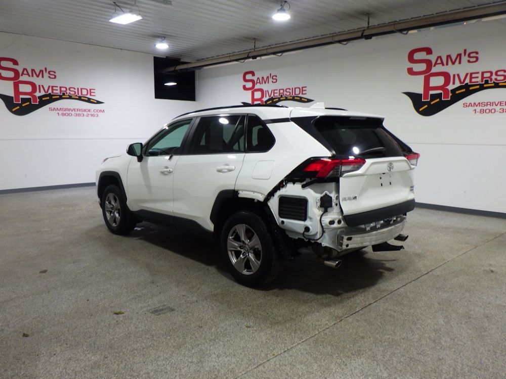 2023 Toyota RAV4 XLE AWD - photo 2